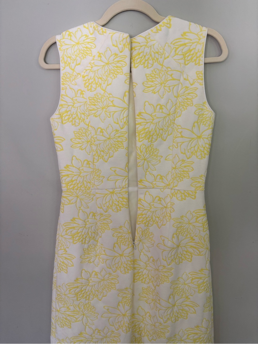 Shoshanna White Mini Dress with Yellow Floral Print Size 2. REDUCED PRICE - Picture 5 of 5